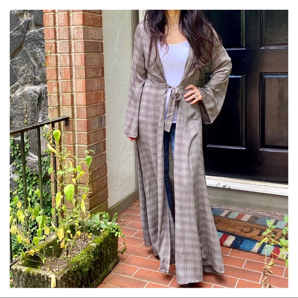 ✨LAST ONE✨Absolutely gorgeous longline checkered - Picture 11 of 13